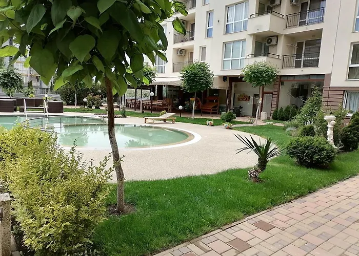 Apartmán Cozy With Pool In Sunny